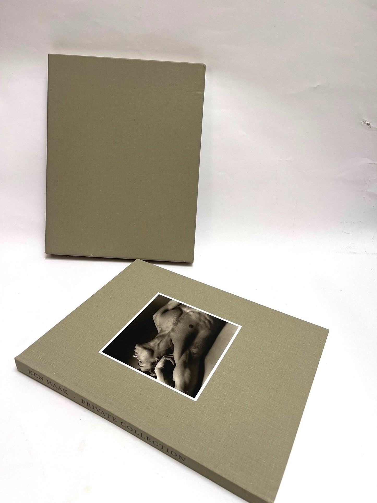Ken Haak Private Collection Published by the rose hill press Hardcover in slip case. 1986. Black & White Make Nudes
