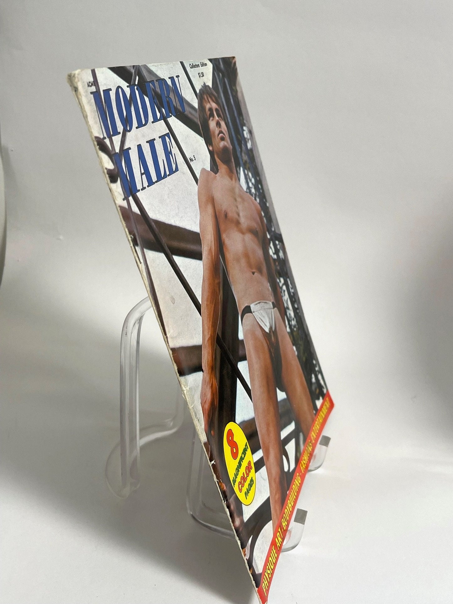 Modern Male number 5 collectors edition by Acme physique art body building - Fashion - Entertainment. Beefcake Color / B&W 1969